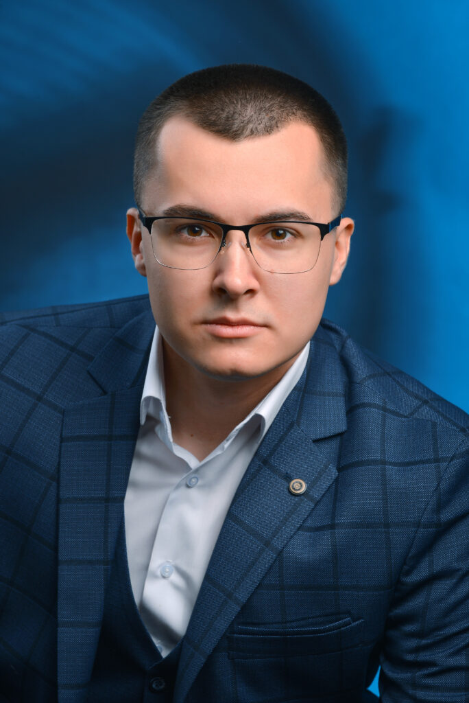 Мельников Владислав Владимирович – ведущий юрист ООО «ЦПС «Лексфорт»