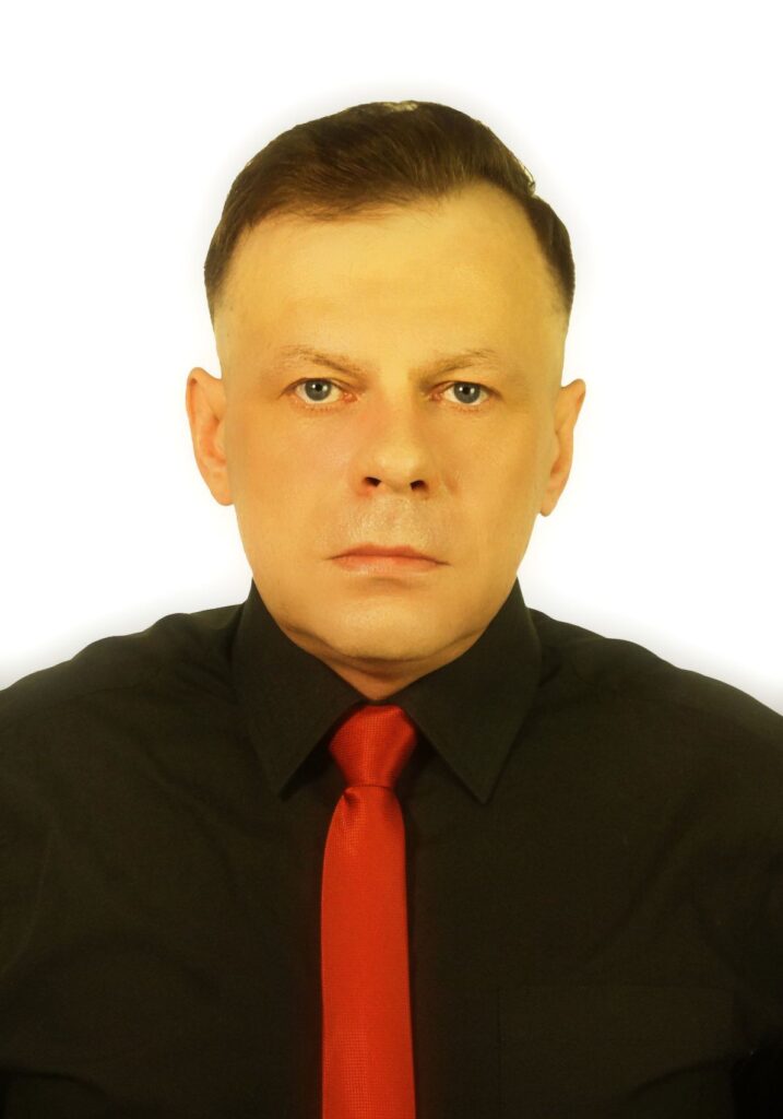 ведущий дознаватель ГУ ФССП России по Санкт-Петербургу, старший лейтенант внутренней службы В.М.Молодкин